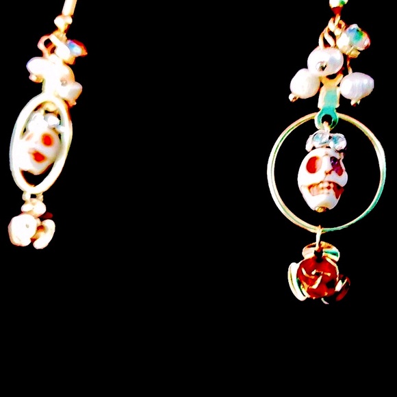 Frock 'n Roll Skull Bling Handcrafted Earrings - Picture 8 of 10